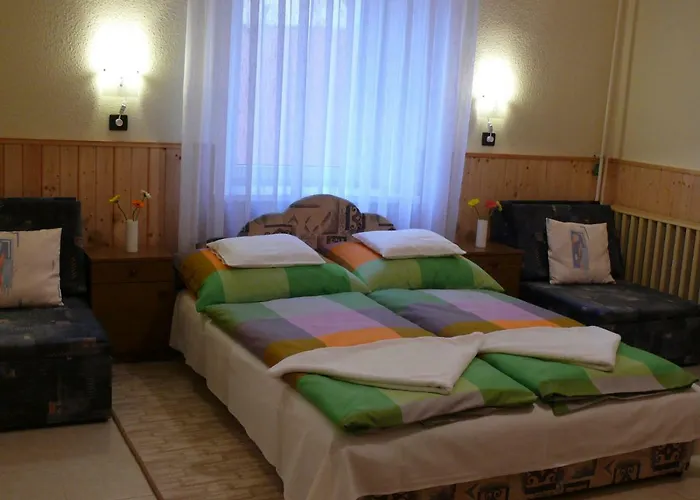 Madacsi Vendeghaz Daire